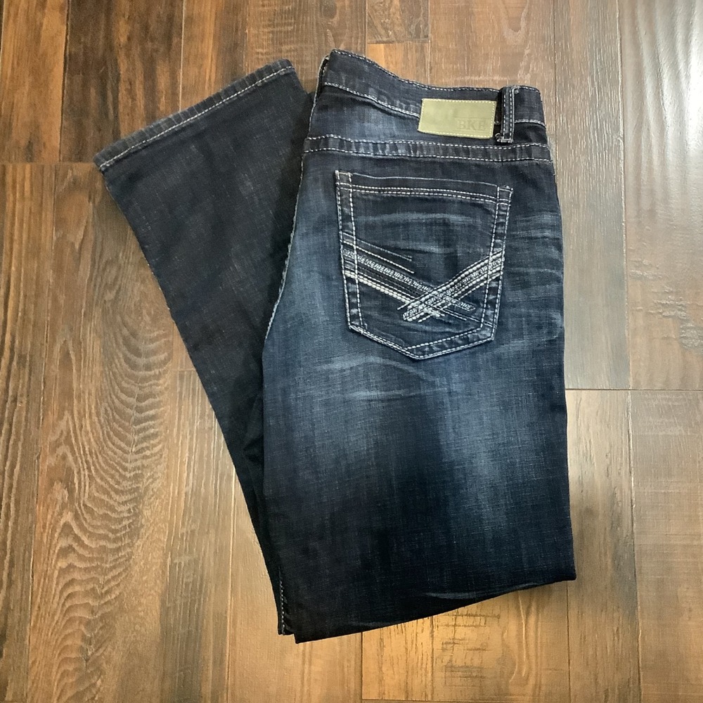 BKE Tyler Straight Leg Jeans Mens 36R Dark Wash Distressed MGP23017